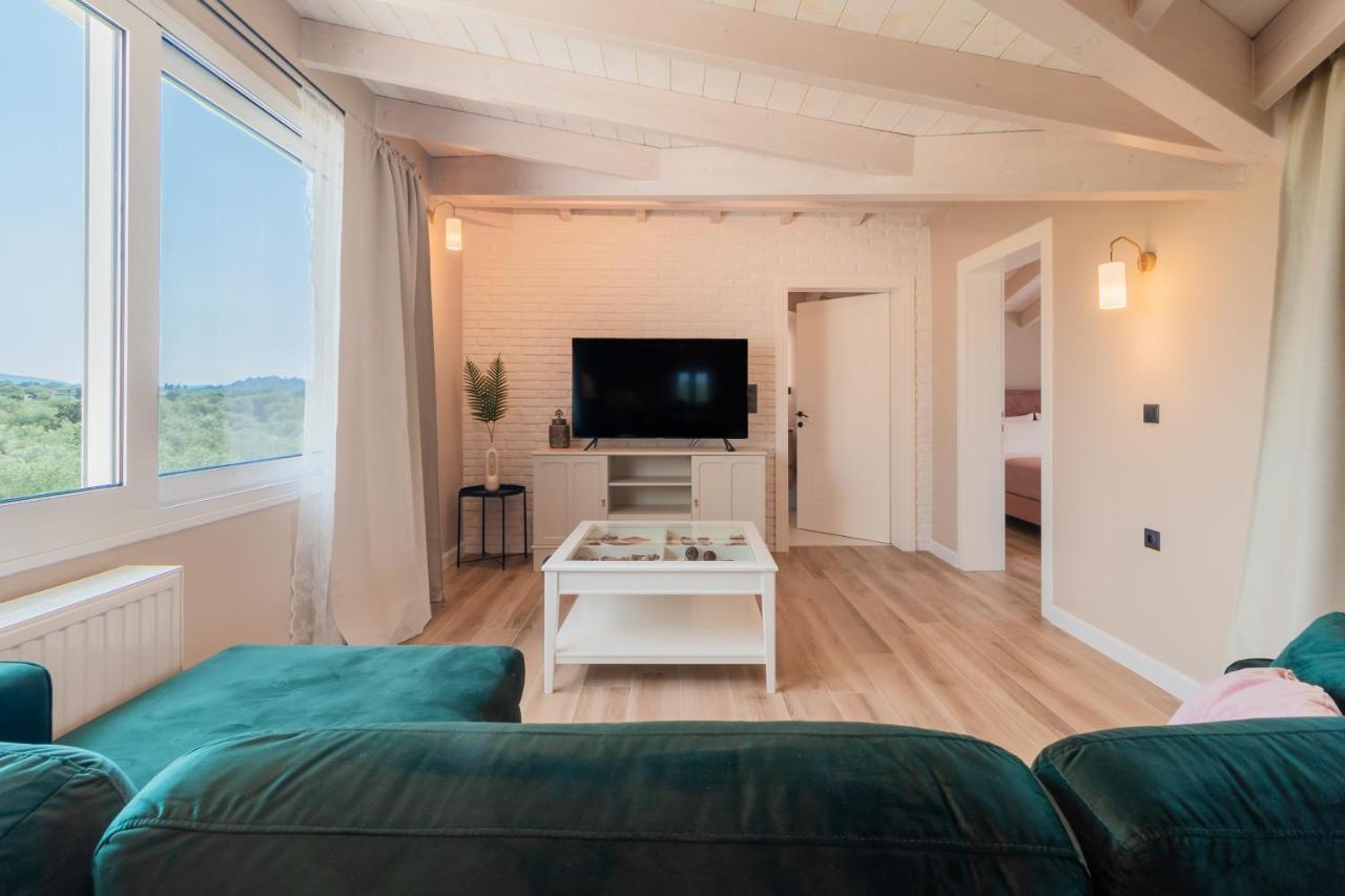 Melena Premium Suites ロダ エクステリア 写真