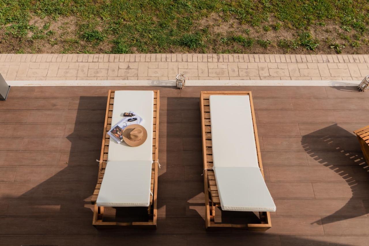 Melena Premium Suites ロダ エクステリア 写真