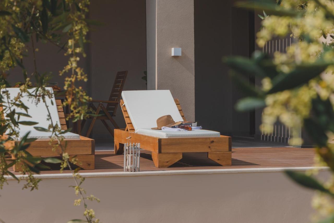 Melena Premium Suites ロダ エクステリア 写真